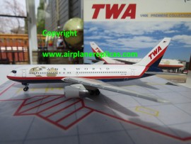 TWA Trans World Airlines B 767-200